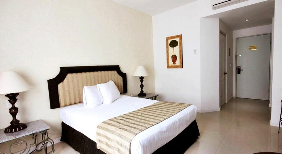Zar Colima Hotel Exterior photo