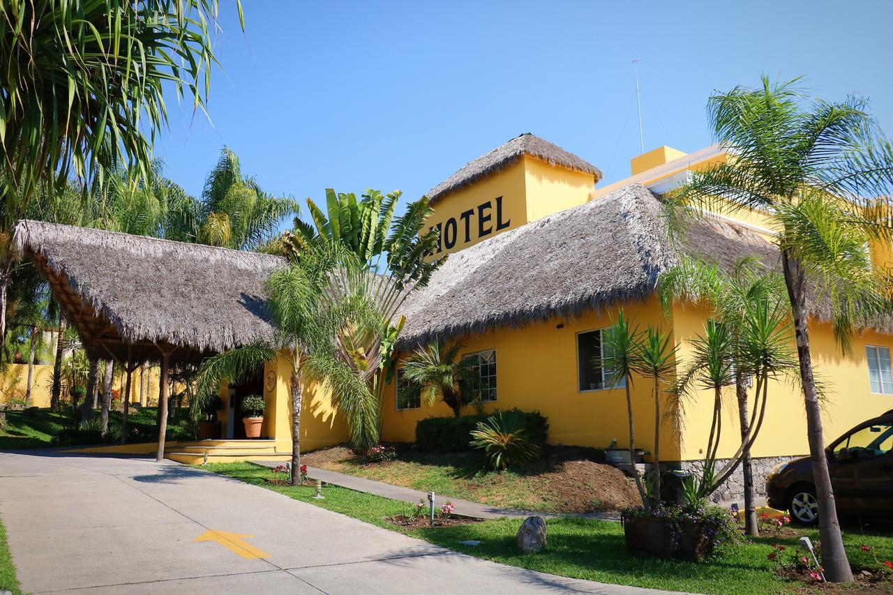 Zar Colima Hotel Exterior photo