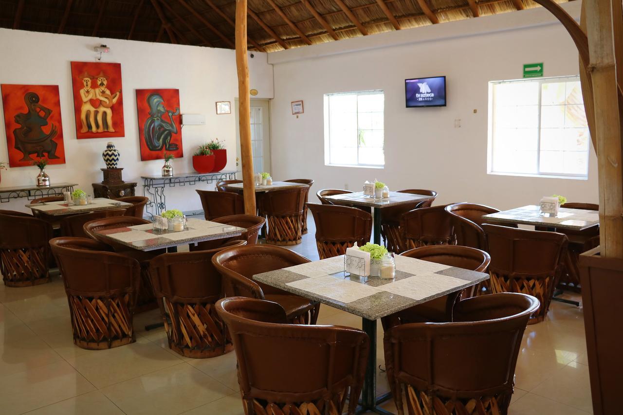 Zar Colima Hotel Exterior photo